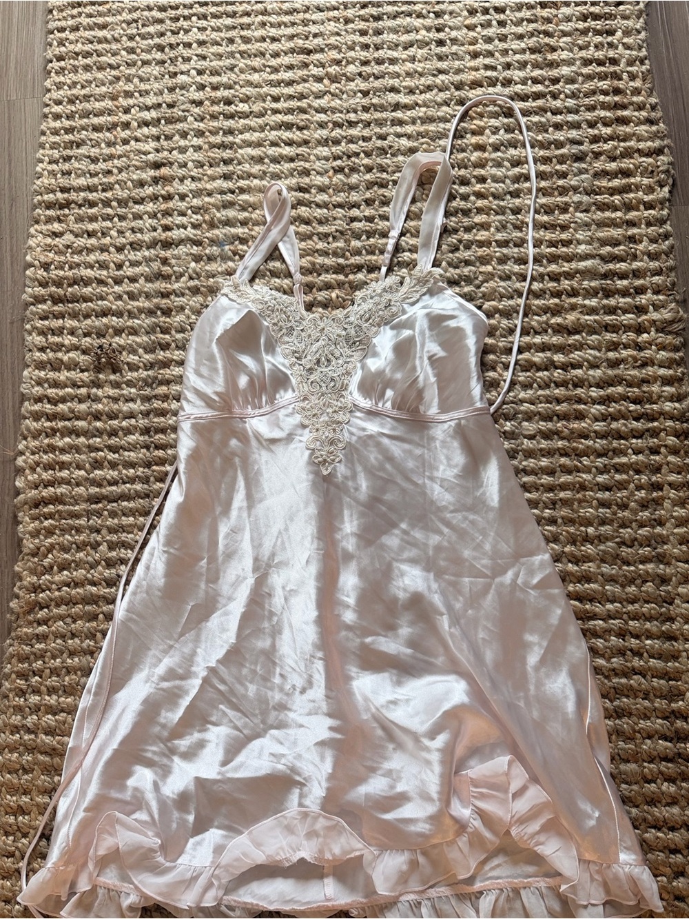 Vintage Linea Donatella Satin Lace-Trim Chemise in Blush Pink